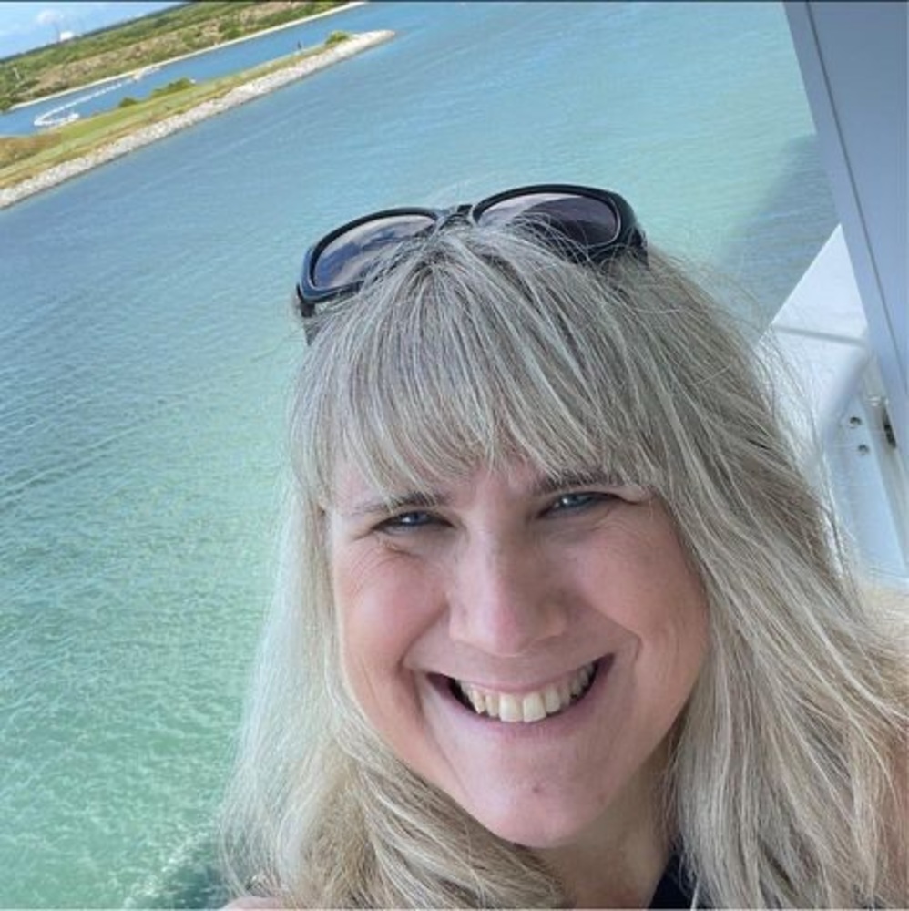 Meet your Posher, Heidi